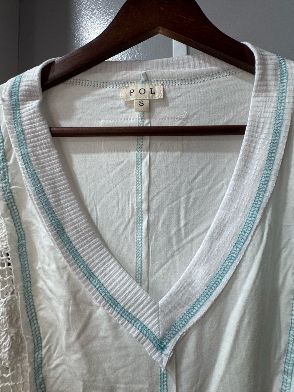 POL White Crochet Lace Aqua Stitch Boho Top Small - Picture 3 of 10